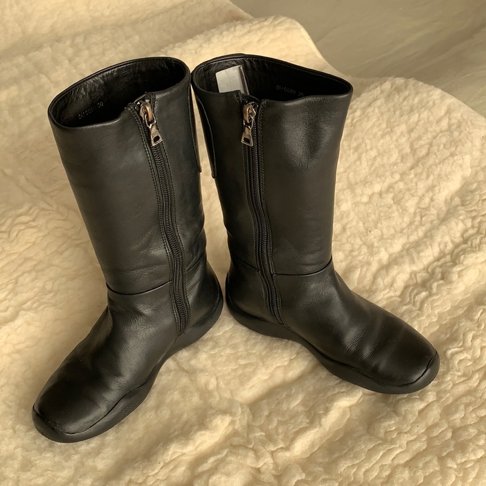Girls Prada Midcalf leather boots!